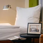 Global Hotel 3*