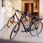 Global Hotel