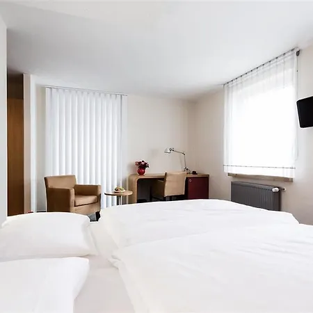 Global Hotel 3*