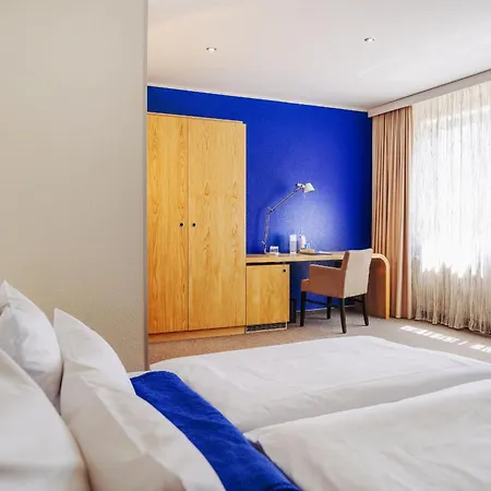 Global Hotel