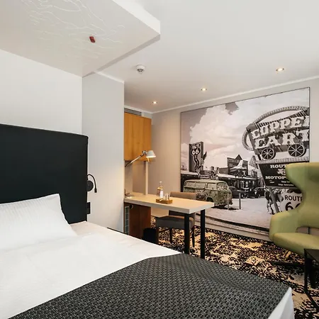 Global Hotel