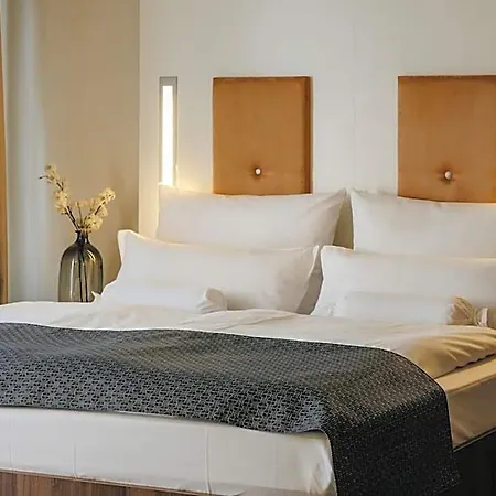 Global Hotell